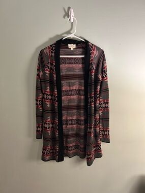 La Hearts Open-Front Aztec Cardigan - Gray & Burgundy